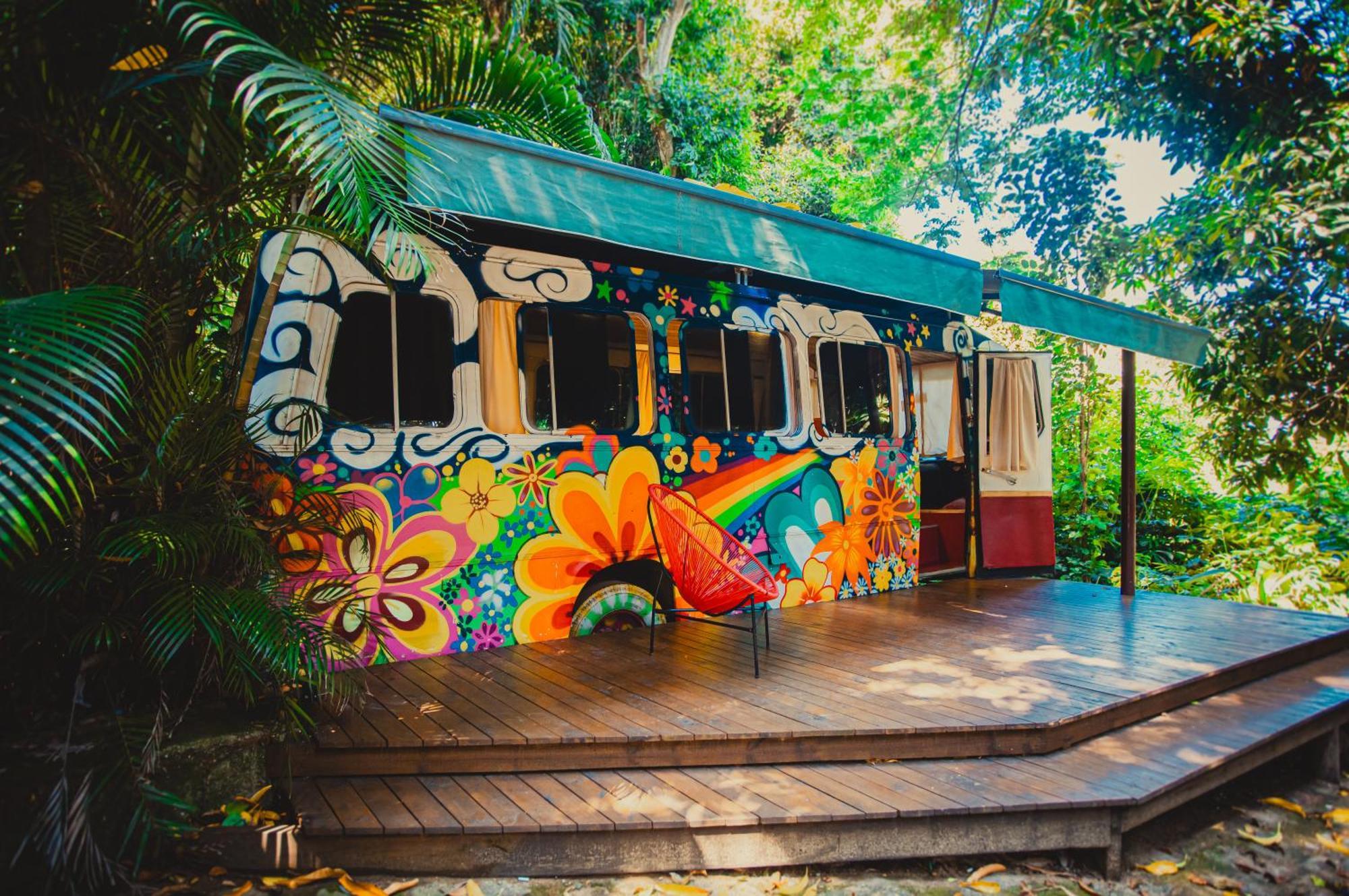 Hostal Da *